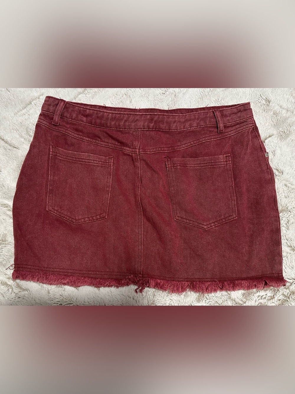 Prettylittlething Washed Oxblood Raw Frayed Hem Denim Mini Skirt Size 10 - Picture 11 of 14